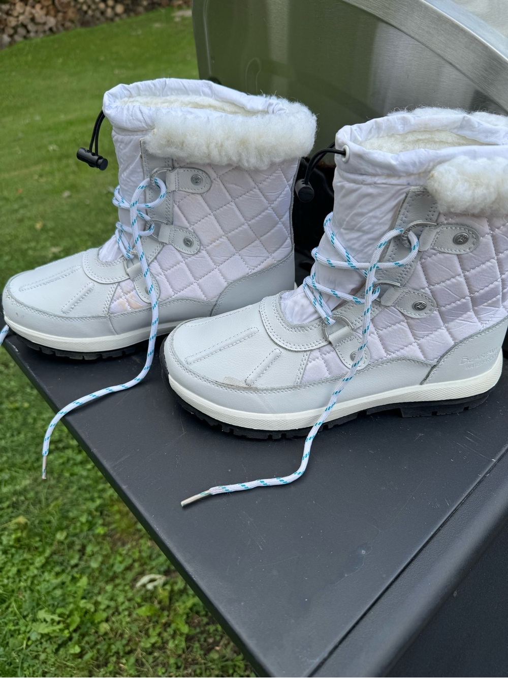 Bear paw women’s 7 boots